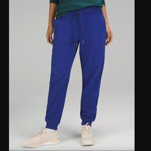Lululemon Scuba High-Rise Jogger *Full Length size 8 psychic blue